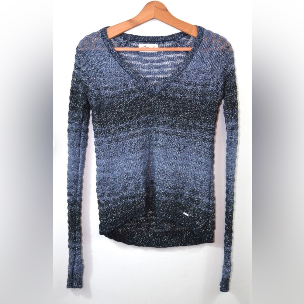 Hollister Navy Metallic Ombré Stripe Women’s V Neck Sweater, size S, EUC